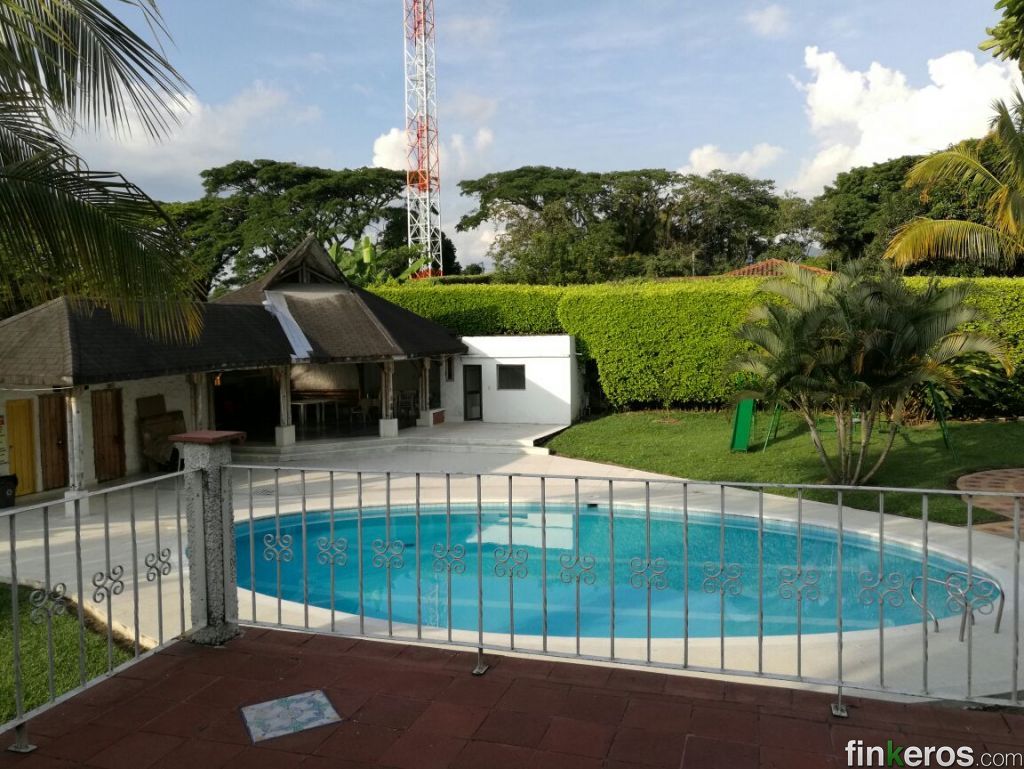 FINCA DE DESCANSO ESPECTACULAR - Finca en Pereira, Risaralda